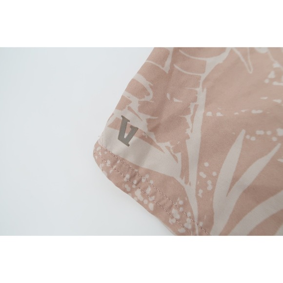 Vuori Womens Large 2" Clementine Shorts Running Lined Drawstring Salt Pink VW304 - Picture 3 of 8